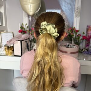 mała gumka scrunchy pistacja